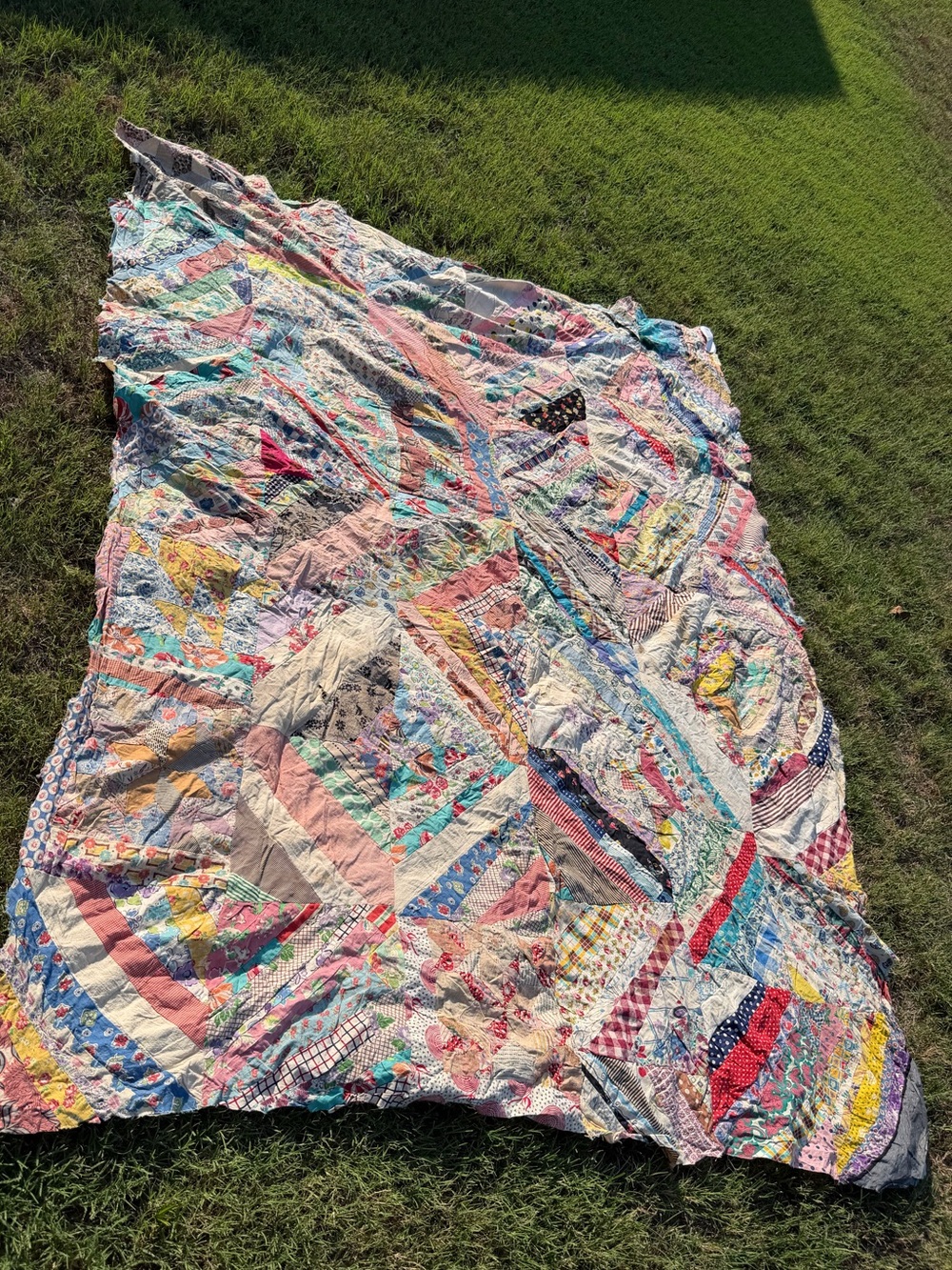 Vintage 1950’s Glass String Patchwork Floral Handmade Quilt Top cotton blanket